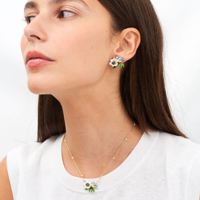 Les Nereides Flower Necklace OuiPlease French Online Shop women wearring earrings and necklace